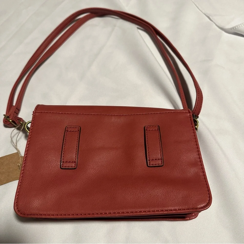 Relic by Fossil Crossbody Bag in Warm Red - Picture 10 of 16